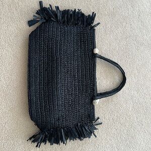 Navy straw summer satchel style bag. Lightweight, inside zipper pocket.